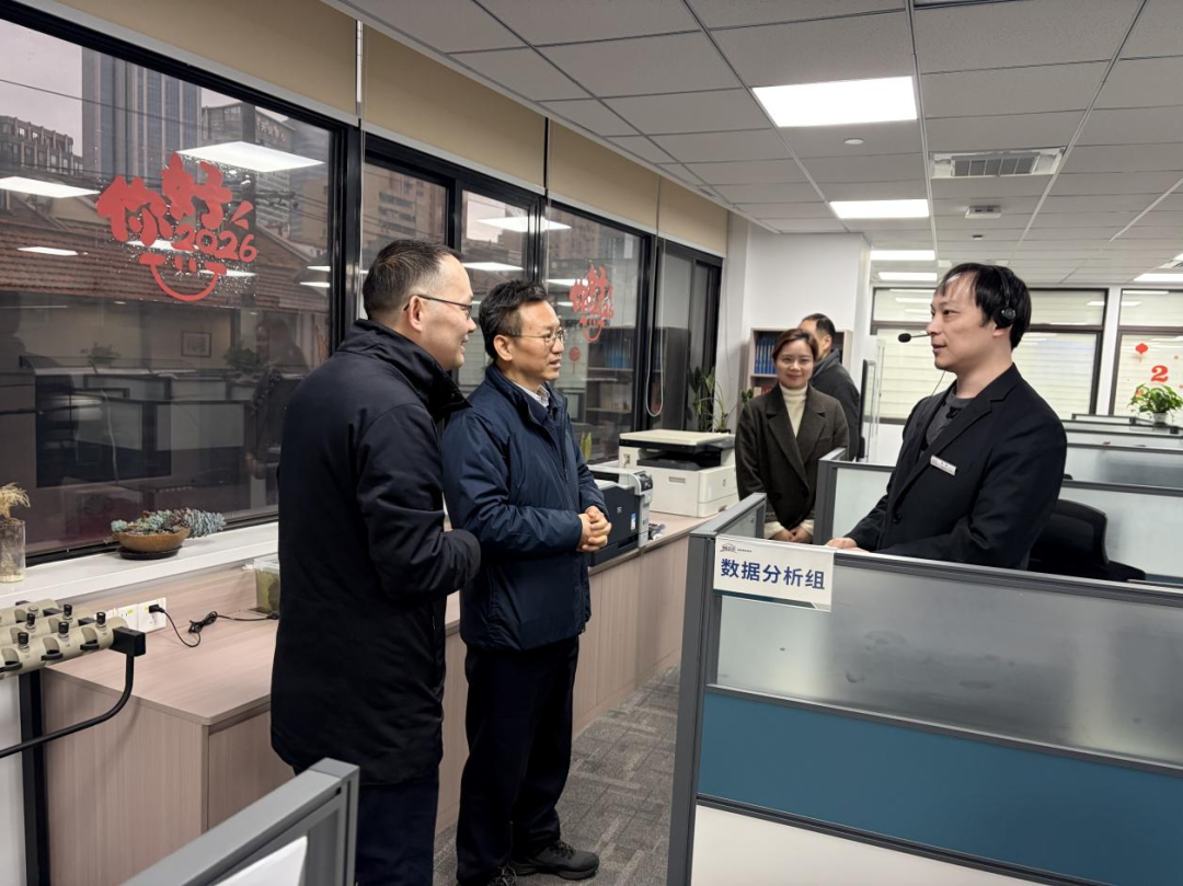 市建设交通工作党委书记陈华文元旦假期深入基层检查城市运行安全